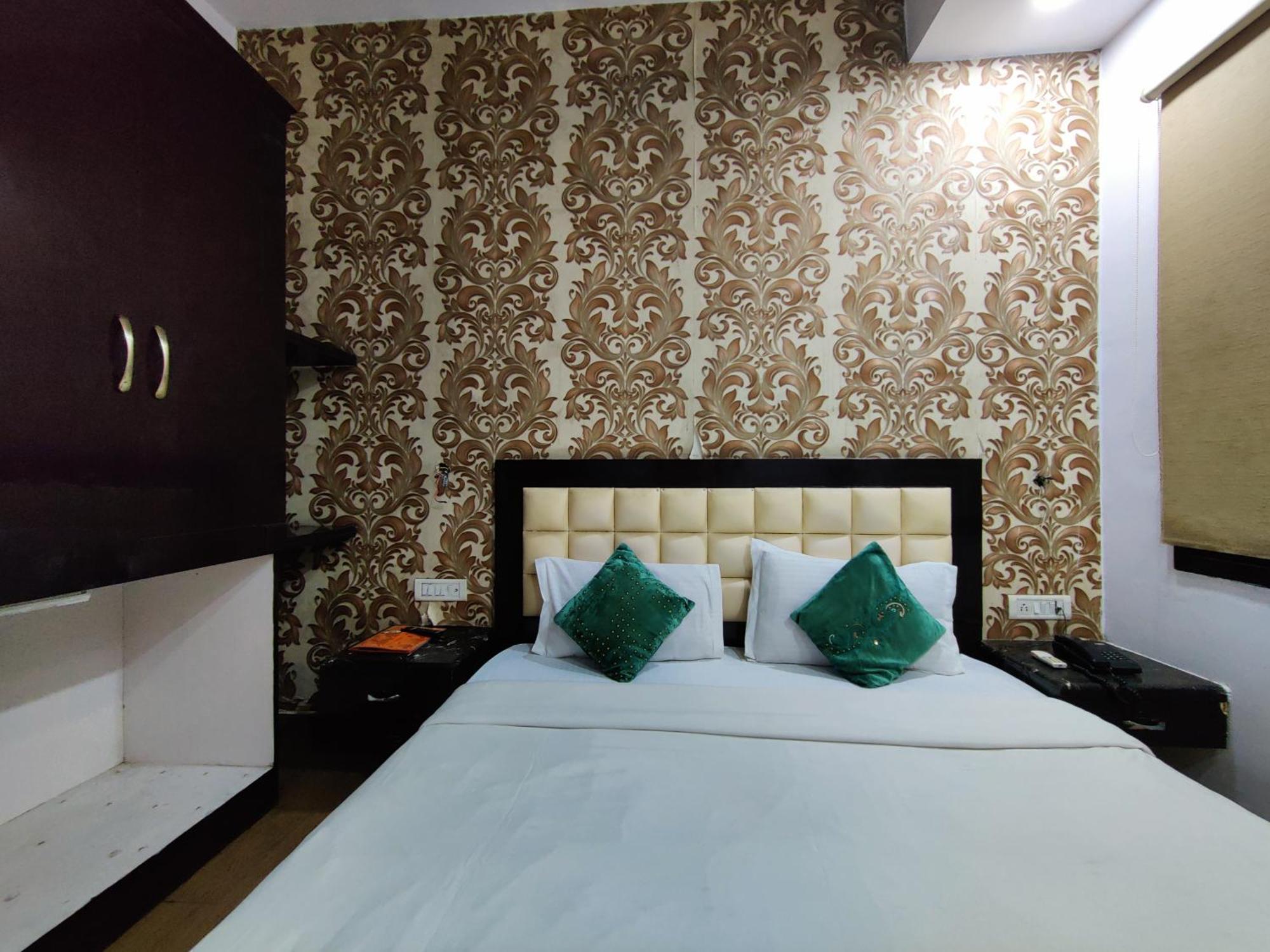 Hotel Asko International-Karol Bagh Дели Экстерьер фото